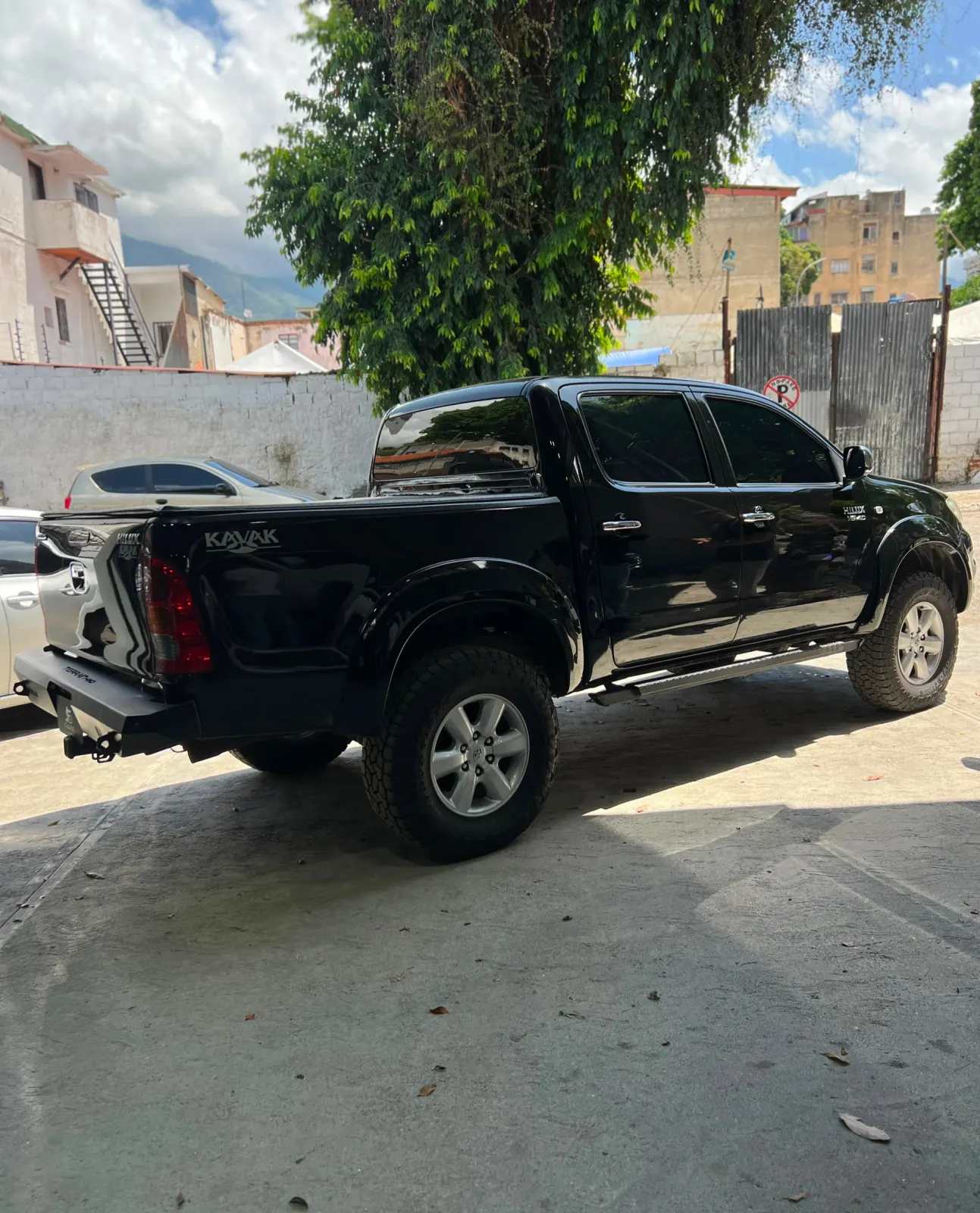 Toyota Hilux Kavak 2010 — foto 9