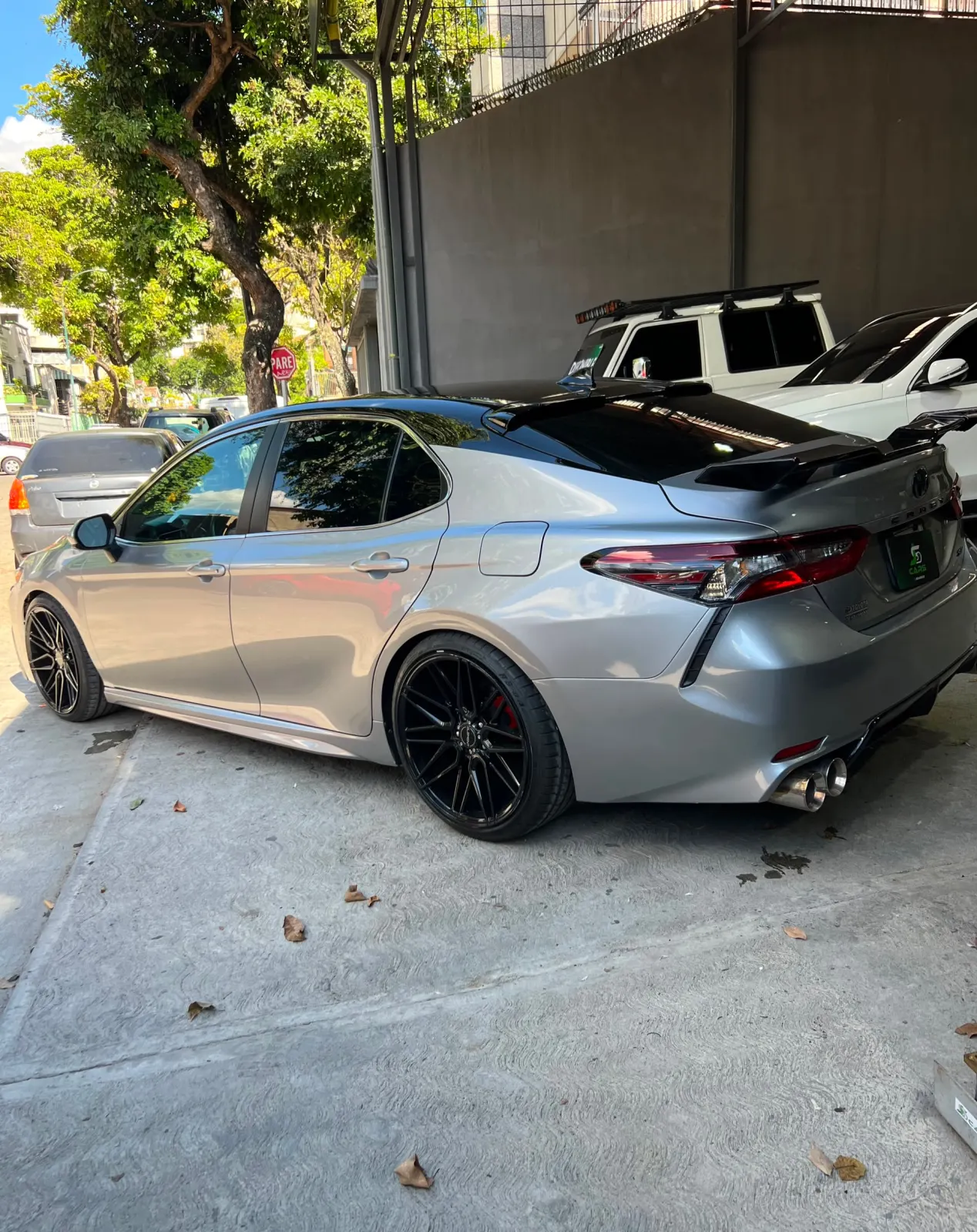 Toyota Camry SE 2021 — foto 8