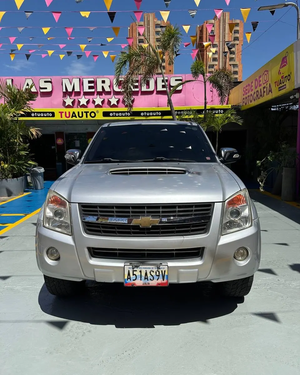 Chevrolet Luv D-Max 2012 — foto 1