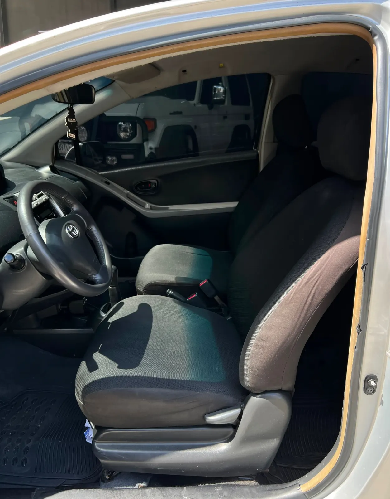 Toyota Yaris 2007 — foto 5