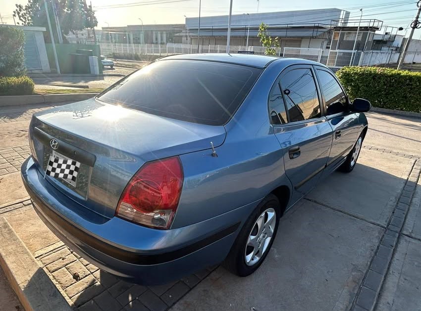 Elantra 1.6 año 2012