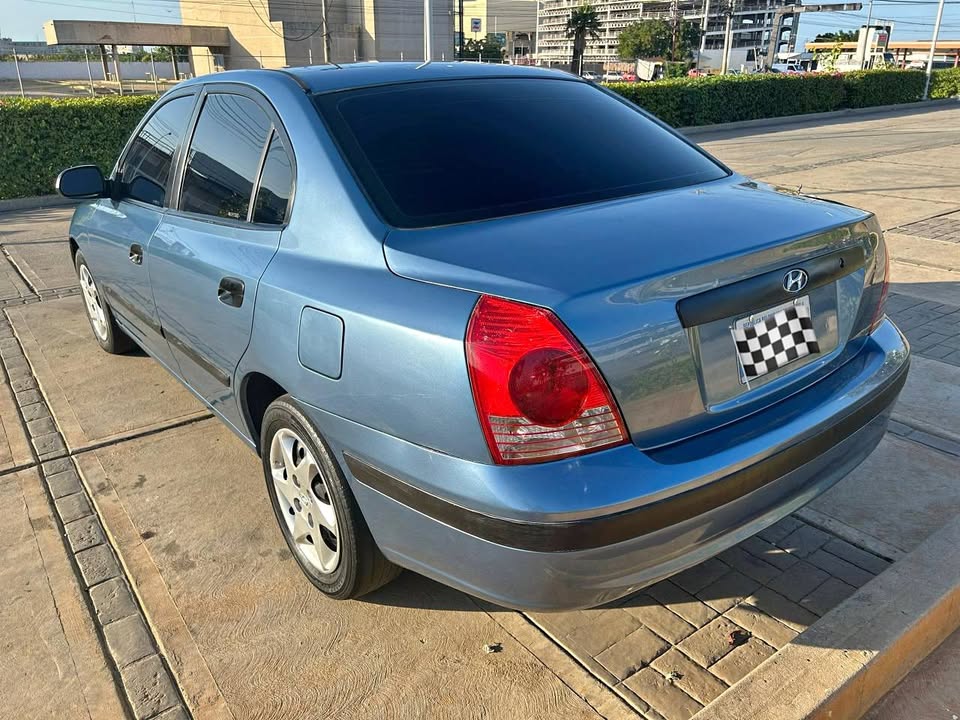 Elantra 1.6 año 2012