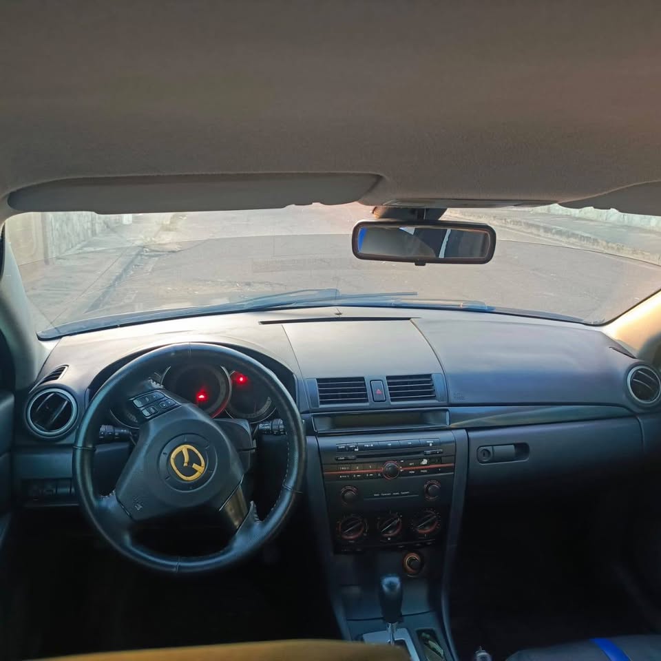 Mazda 3 hatchback 2005