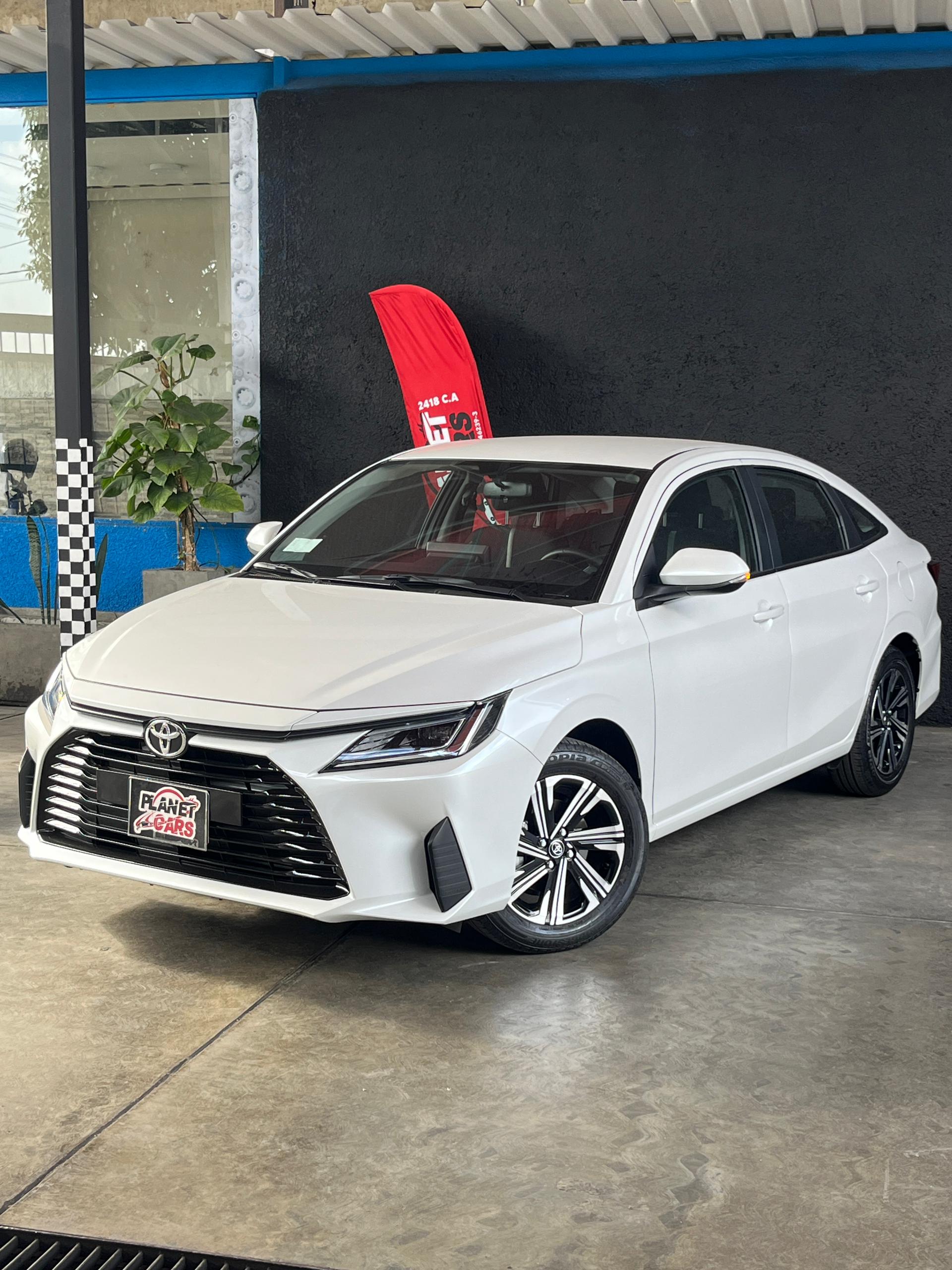 Privado: Toyota Modelo: Yaris E Año: 2026