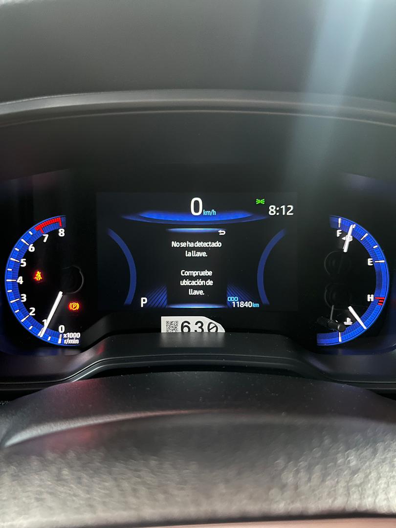 Toyota  Modelo: Corolla Cross  Año: 2024