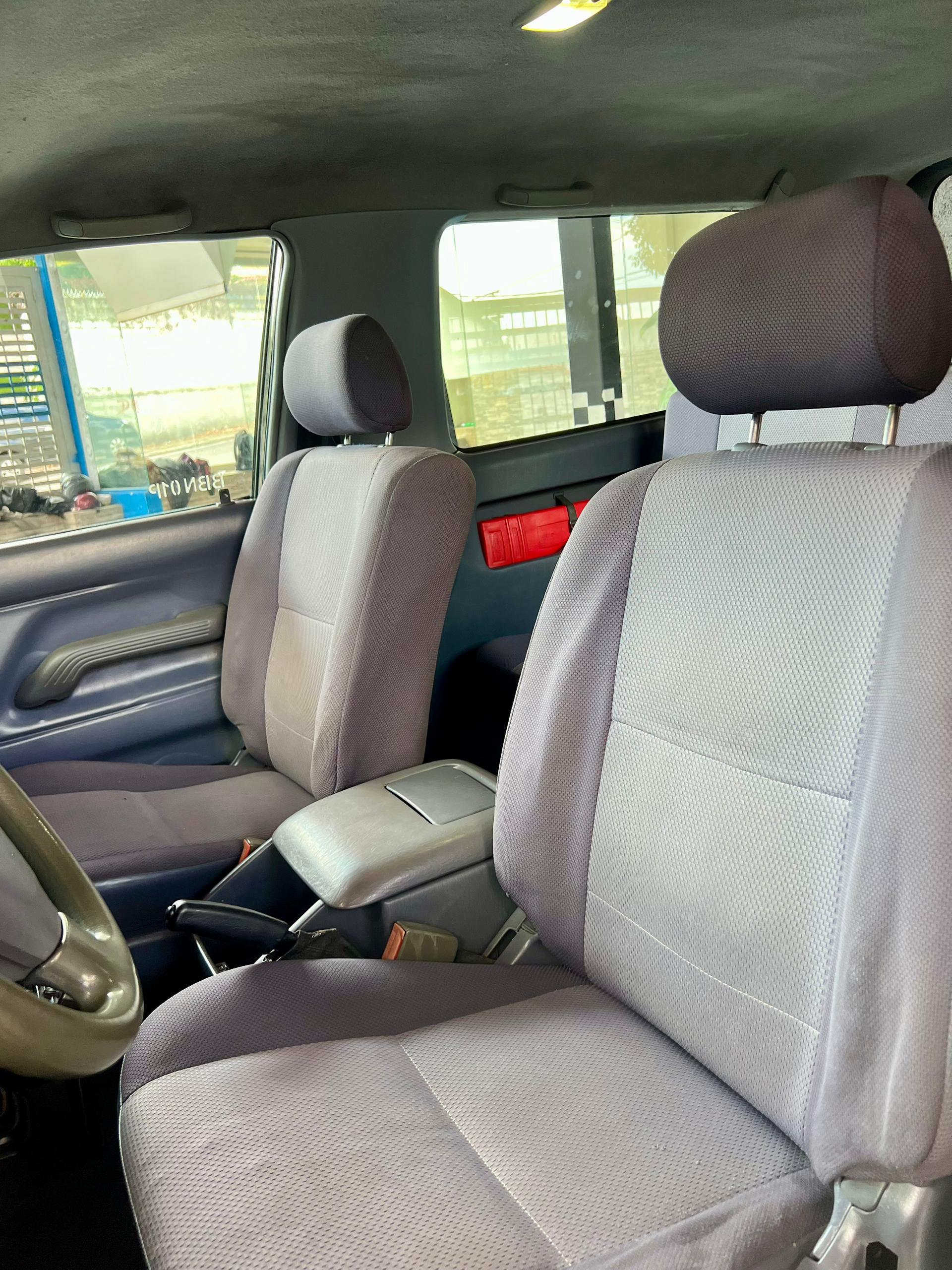 Marca: Toyota ▫Modelo: Merú Año: 2006