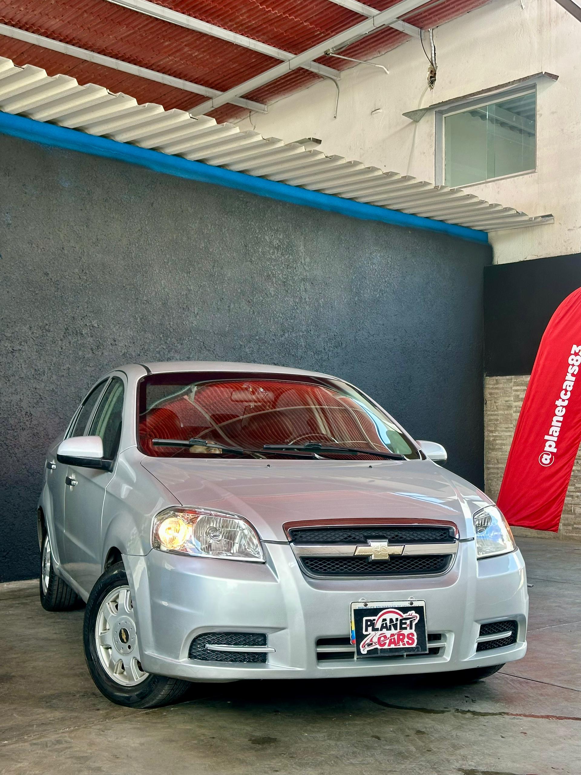 Marca: Chevrolet  Modelo: Aveo LT  Año: 2013