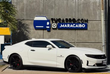 Chevrolet Camaro V6 2021