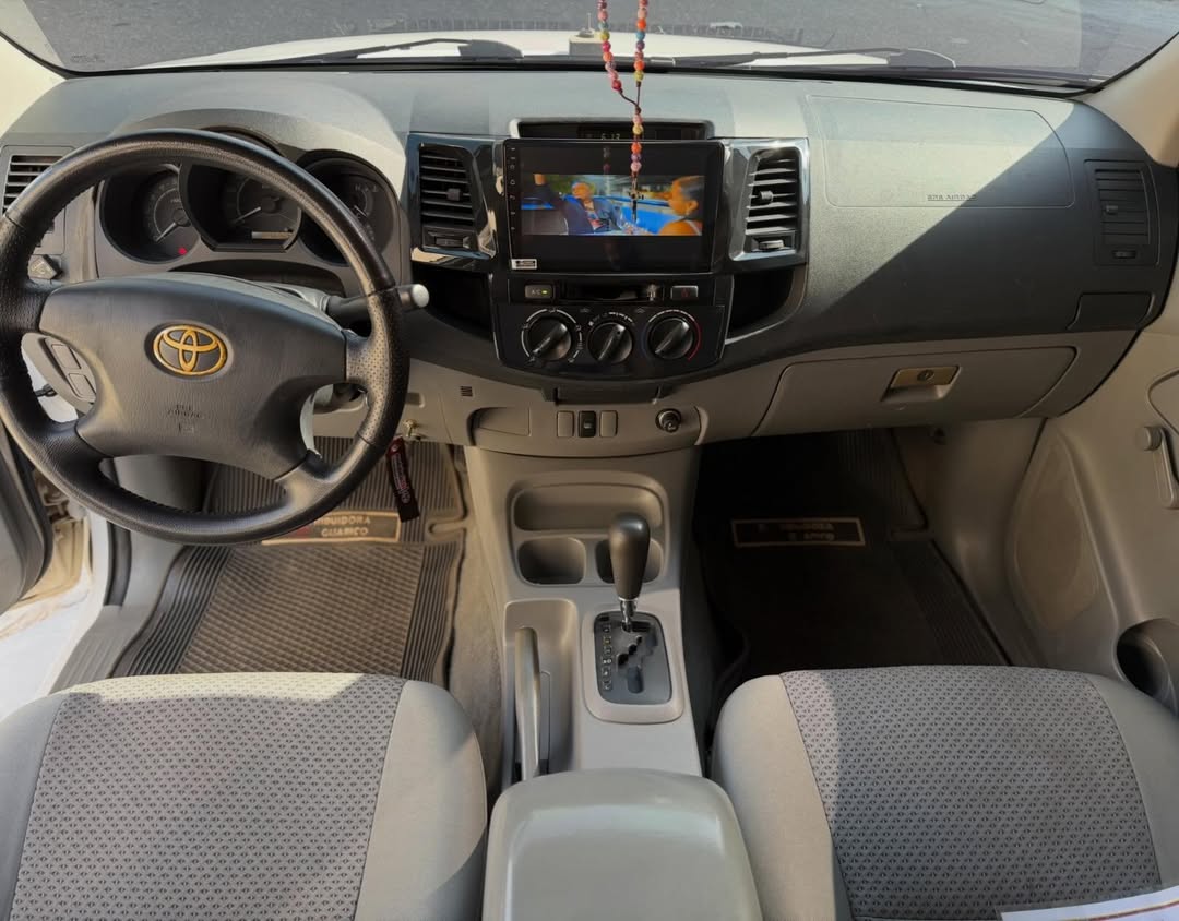 Toyota Hilux 2,7 2007