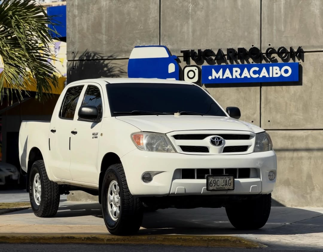 Toyota Hilux 2,7 2007