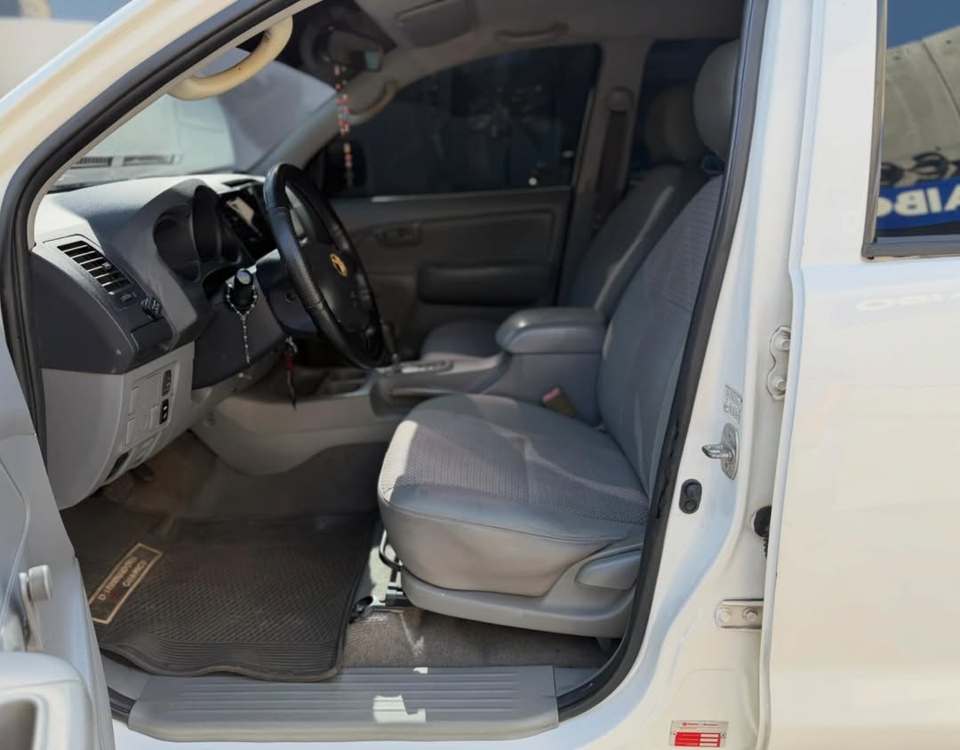 Toyota Hilux 2,7 2007