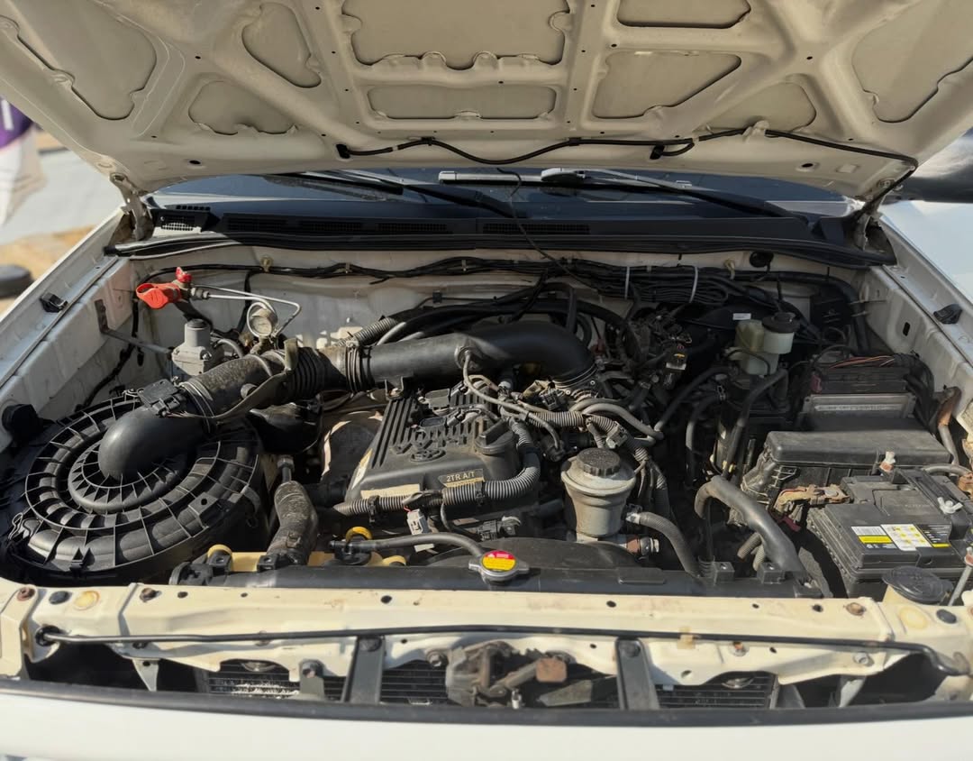 Toyota Hilux 2,7 2007