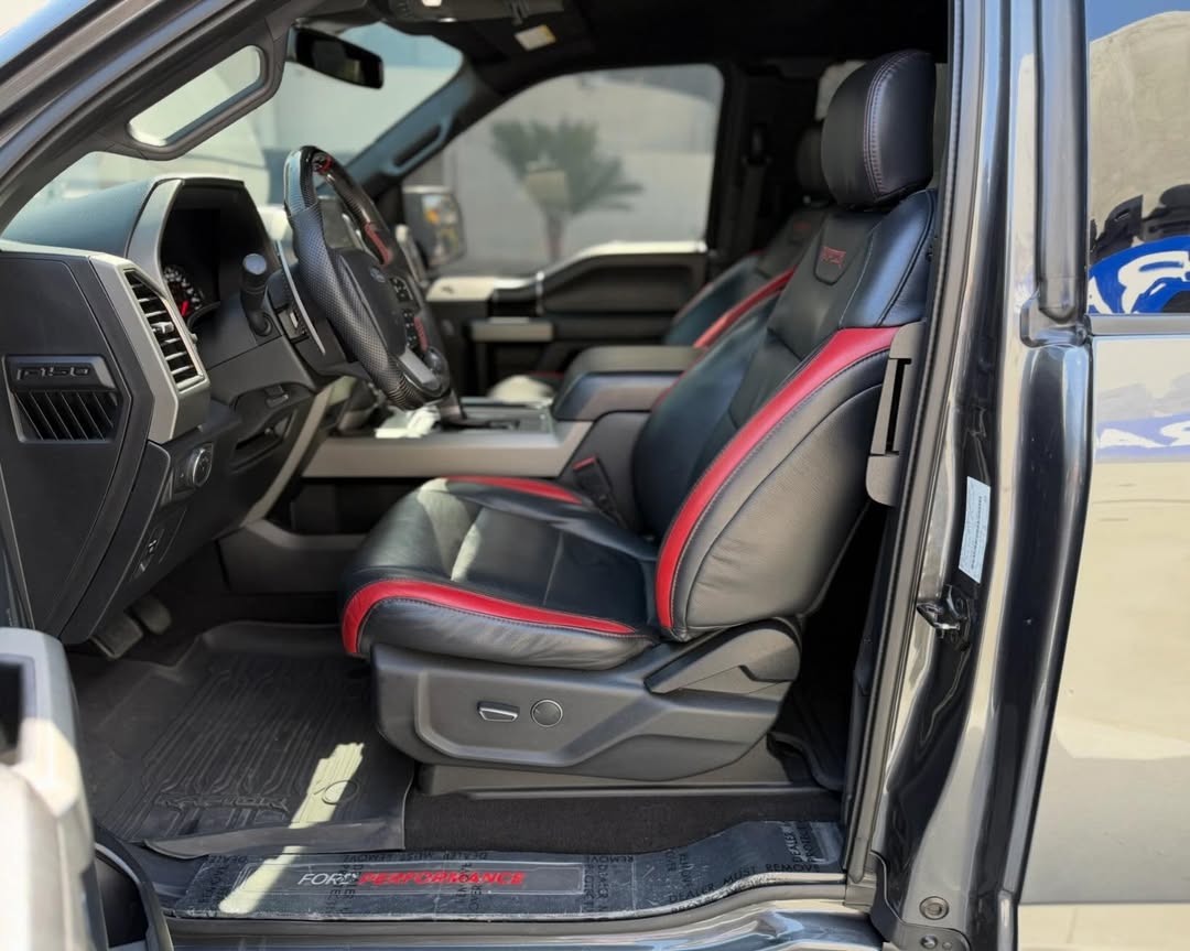 Ford F-150 Raptor