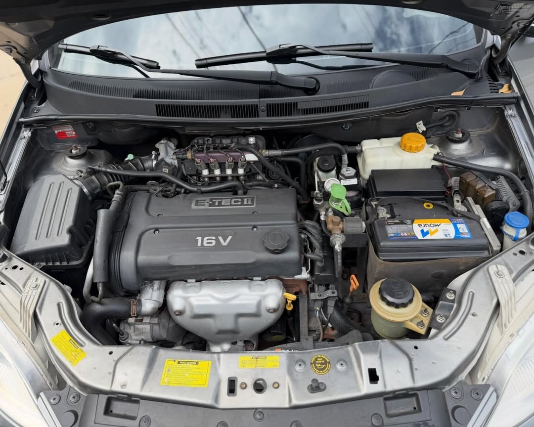 Chevrolet Aveo LT 2015