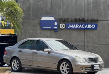 Mercedes Benz C200K  2026
