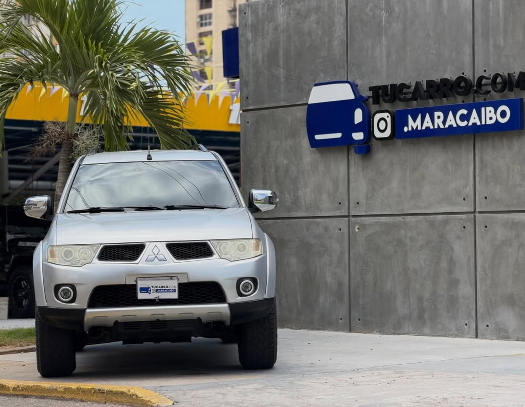 Mitsubishi Montero GLS 2014