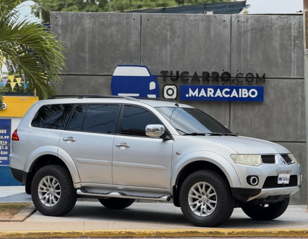Mitsubishi Montero GLS 2014