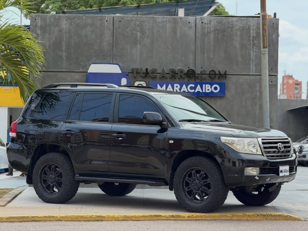 Toyota Land Cruiser VX 2008