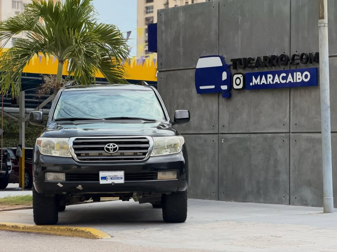 Toyota Land Cruiser VX 2008