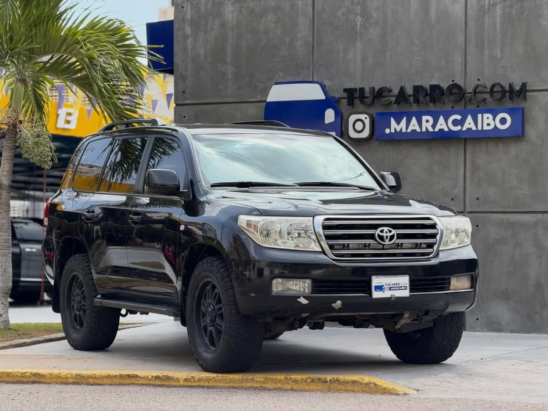 Toyota Land Cruiser VX 2008