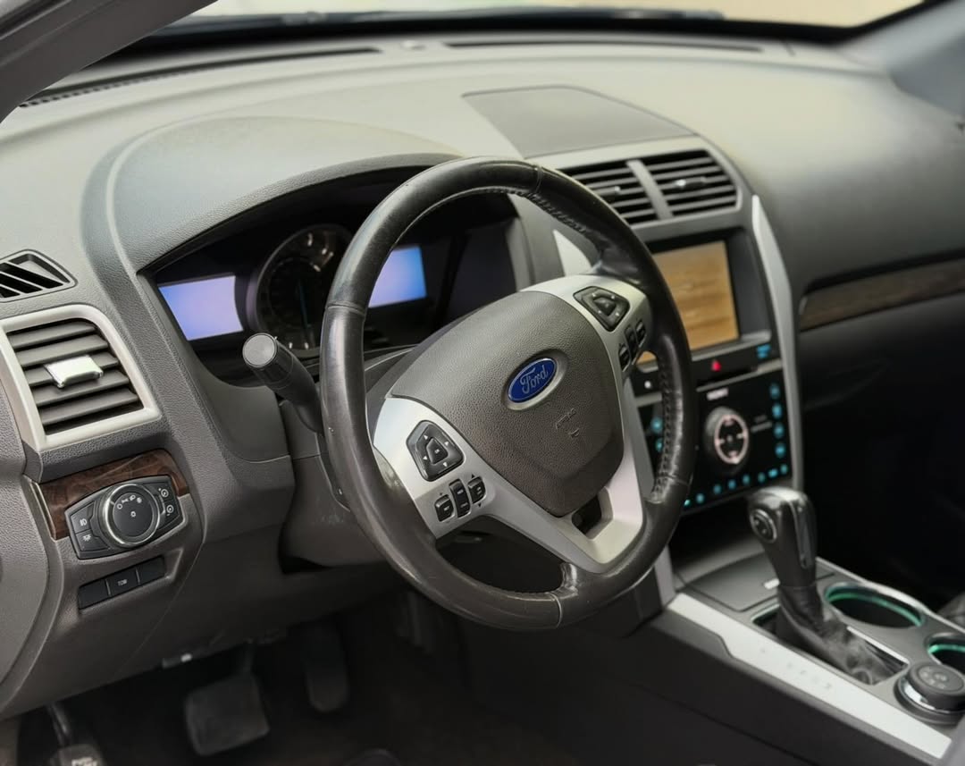 Ford Explorer Limited 2012