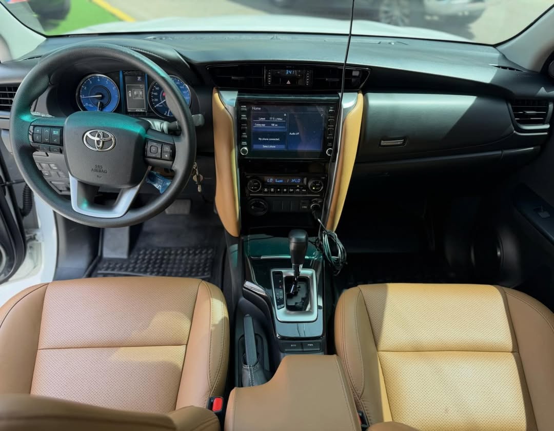 Toyota Fortuner 2.7 2024