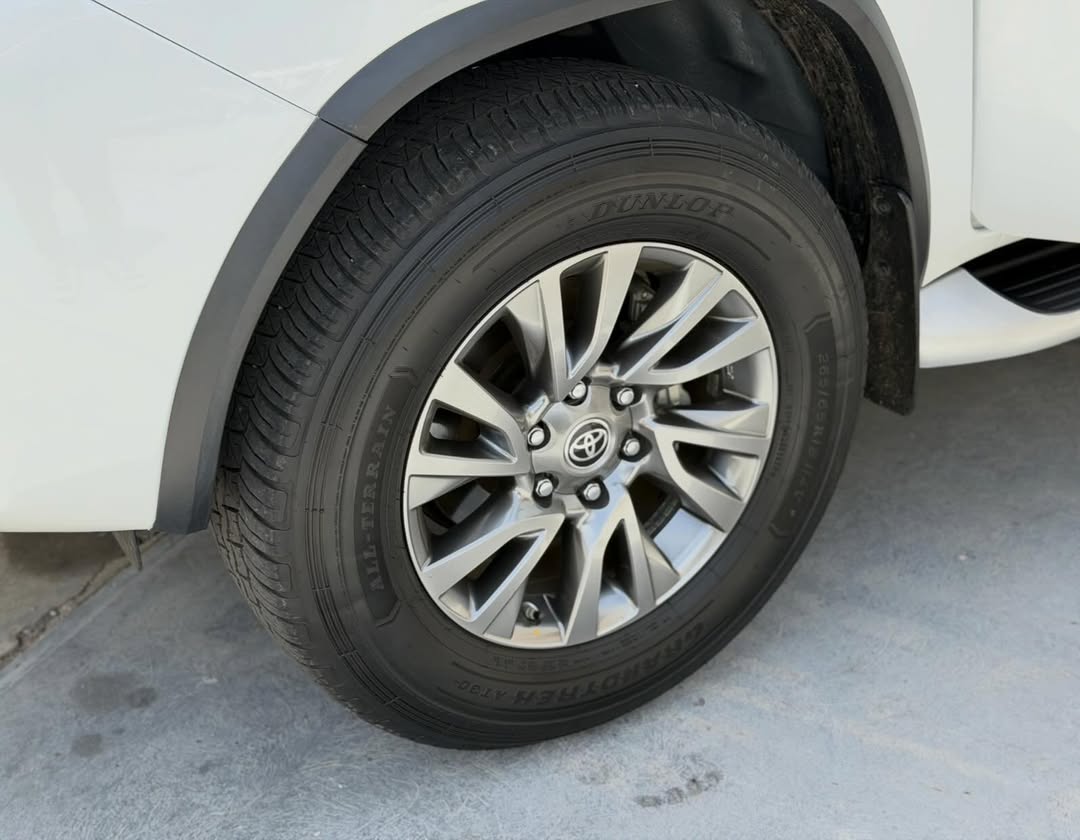 Toyota Fortuner 2.7 2024