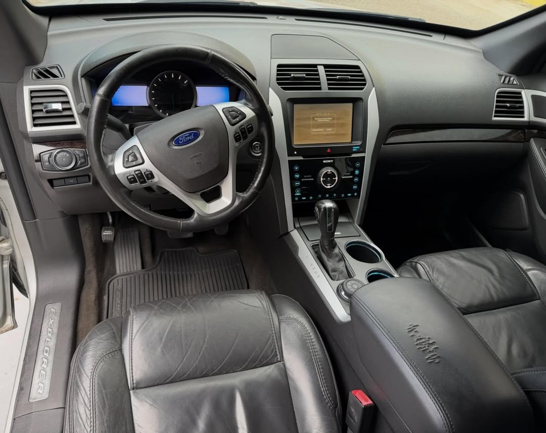 Ford Explorer Limited 2012