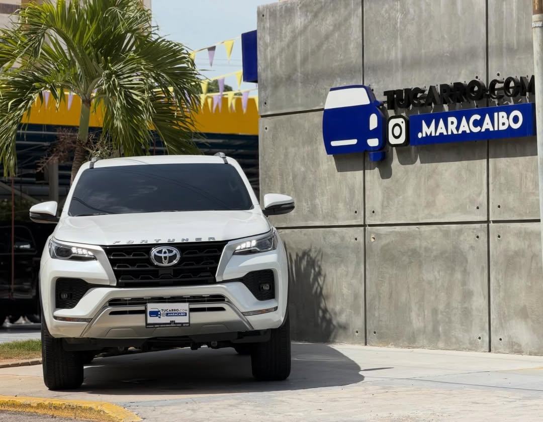 Toyota Fortuner 2.7 2024
