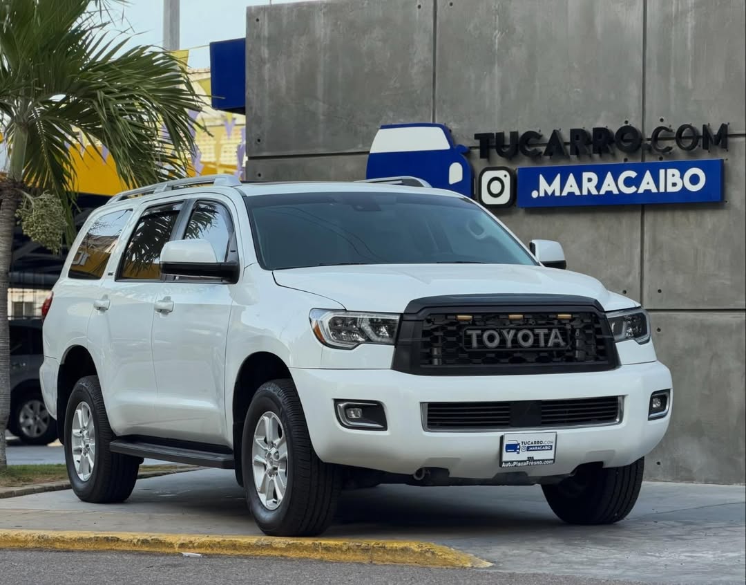 Toyota Sequoia 2023