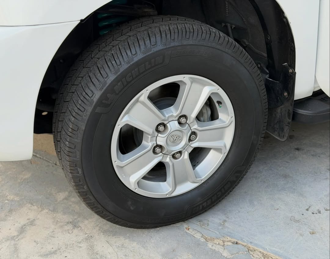 Toyota Sequoia 2023