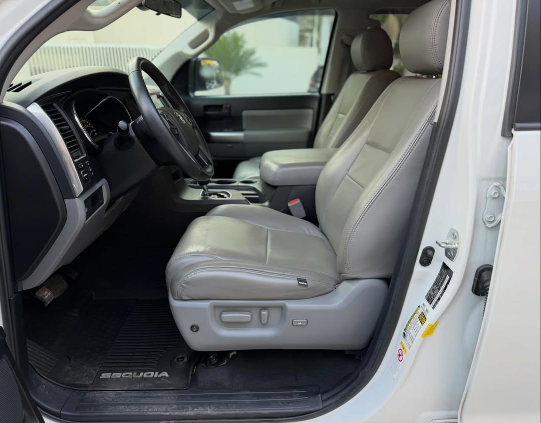 Toyota Sequoia 2023