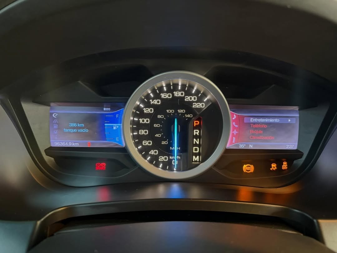 Ford Explorer XLT 2012