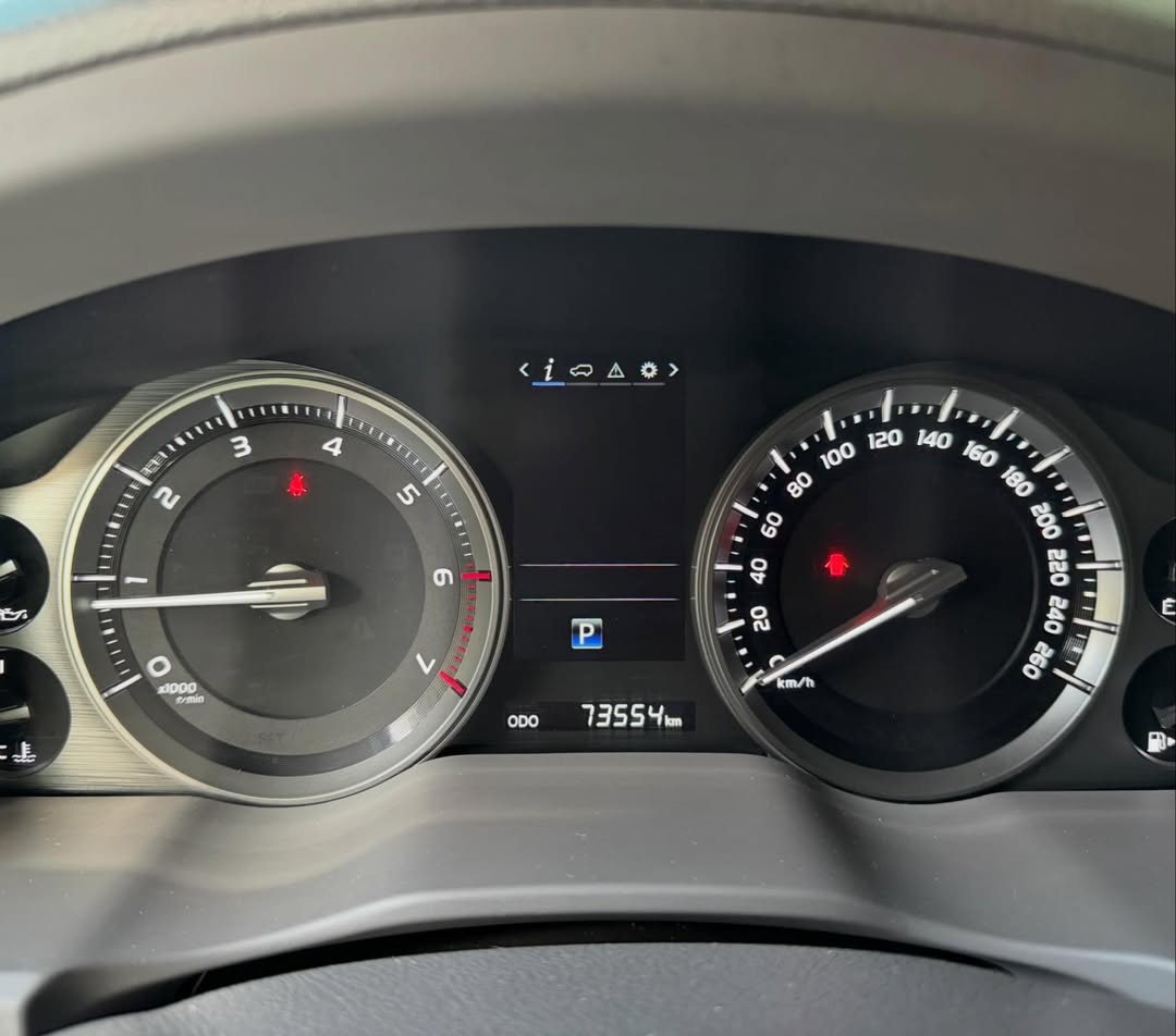 Toyota Land Cruiser  VXR 2016