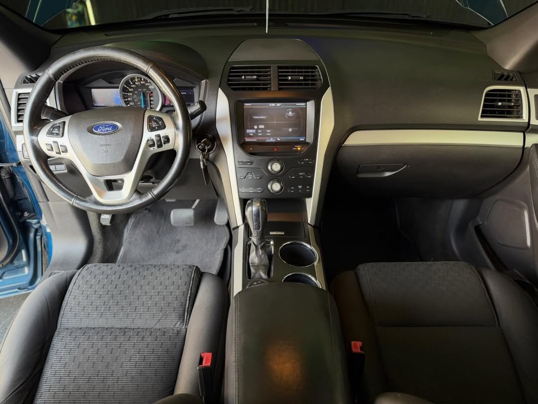 Ford Explorer XLT 2012
