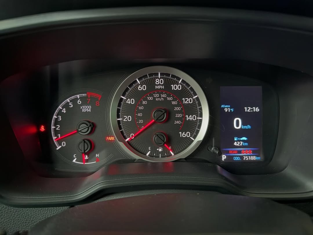 Privado: Toyota Corolla Se 2020
