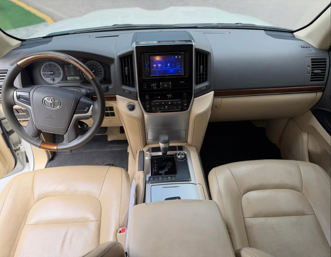 Toyota Land Cruiser 2016