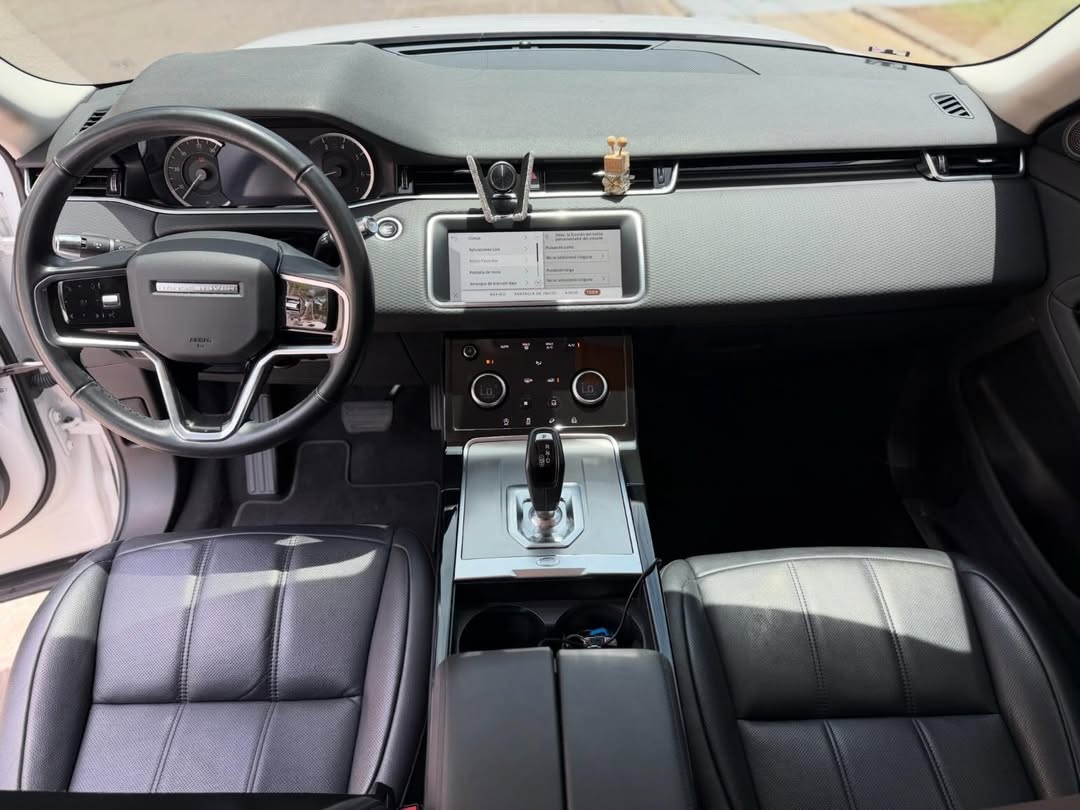 Land Rover 2022