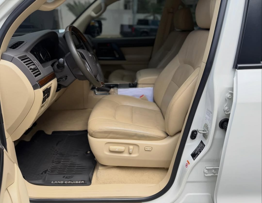 Toyota Land Cruiser 2016