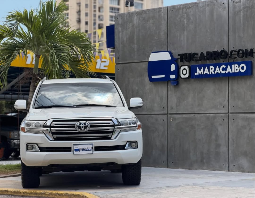 Toyota Land Cruiser 2016