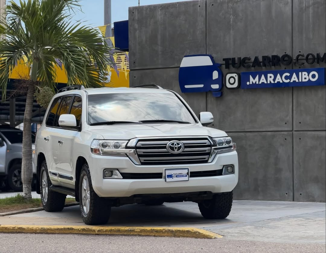 Toyota Land Cruiser 2016