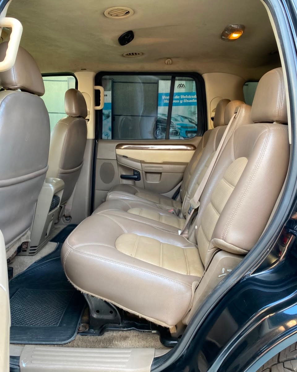 Ford Explorer Eddie Bauer 2006