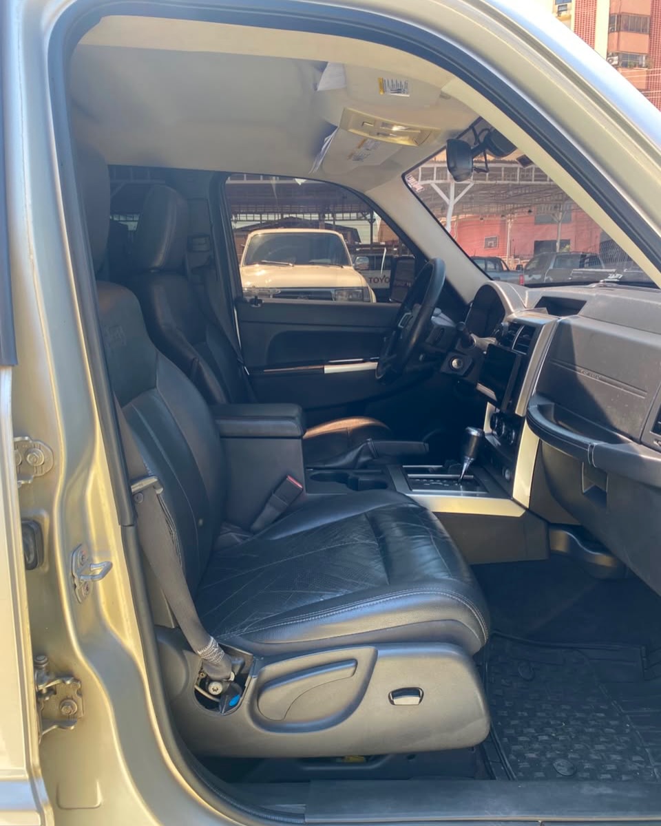 Jeep Cherokee kk 2010