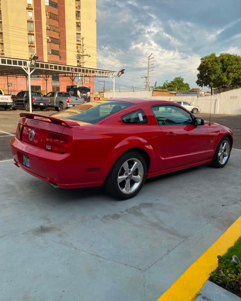 Ford Mustang 2008