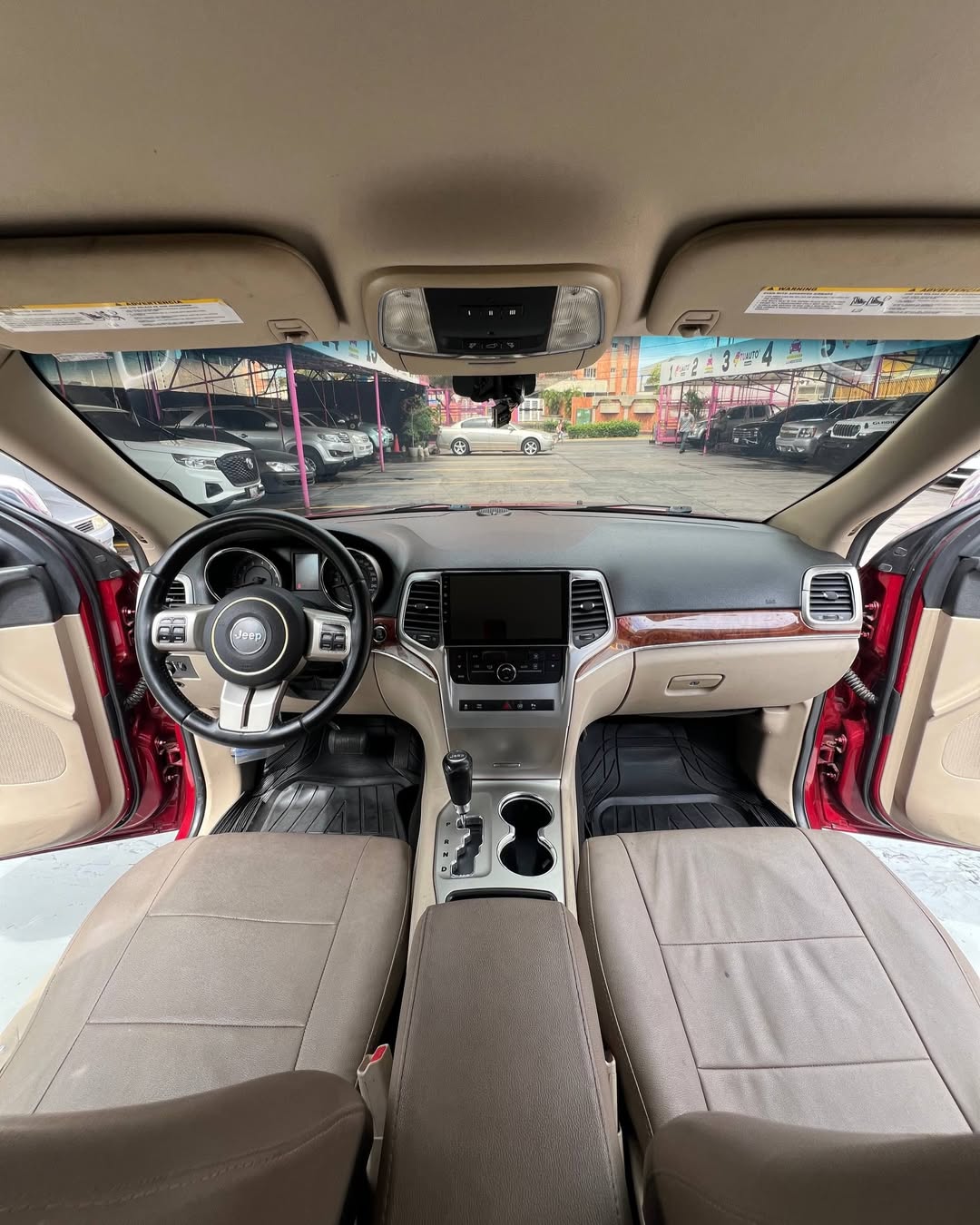Jeep Cherokee  2011