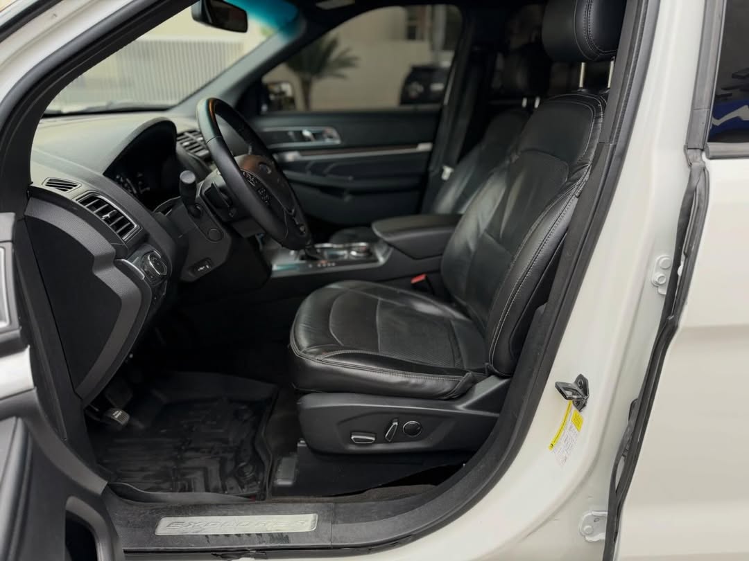 Ford Explorer Sport
