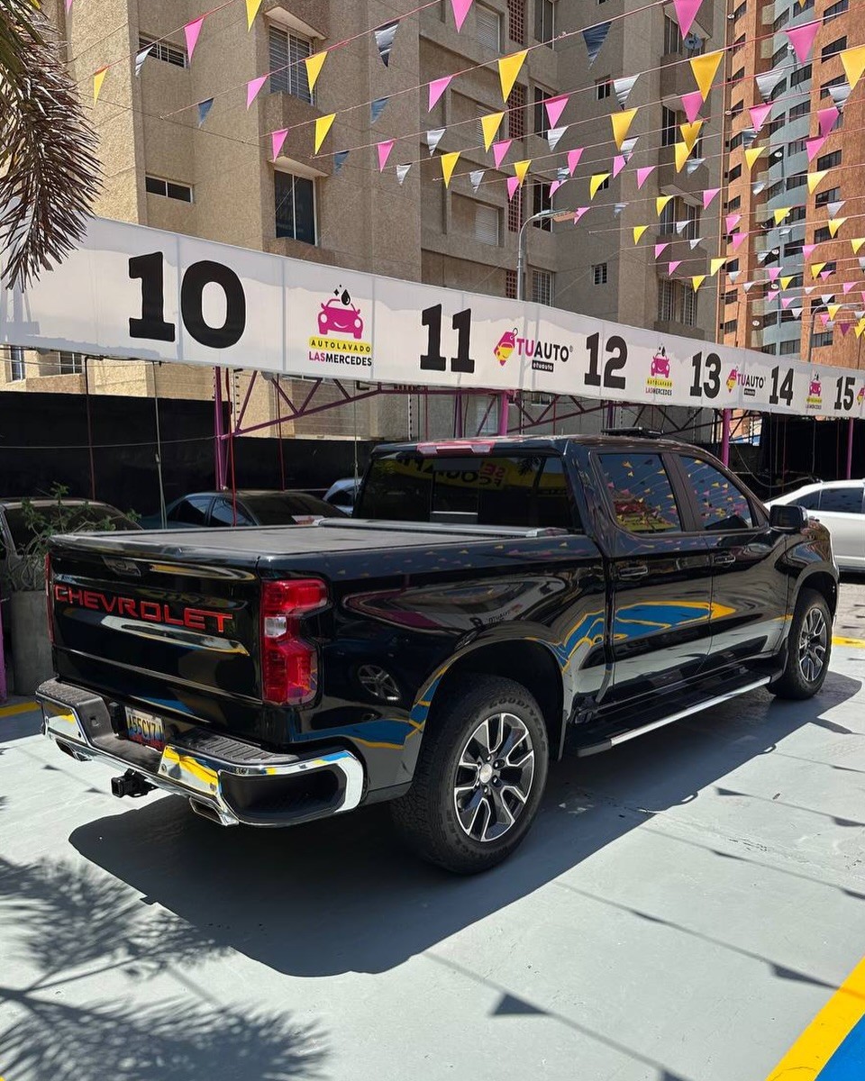 Silverado LT 🇺🇸 2024 Automática 4×4