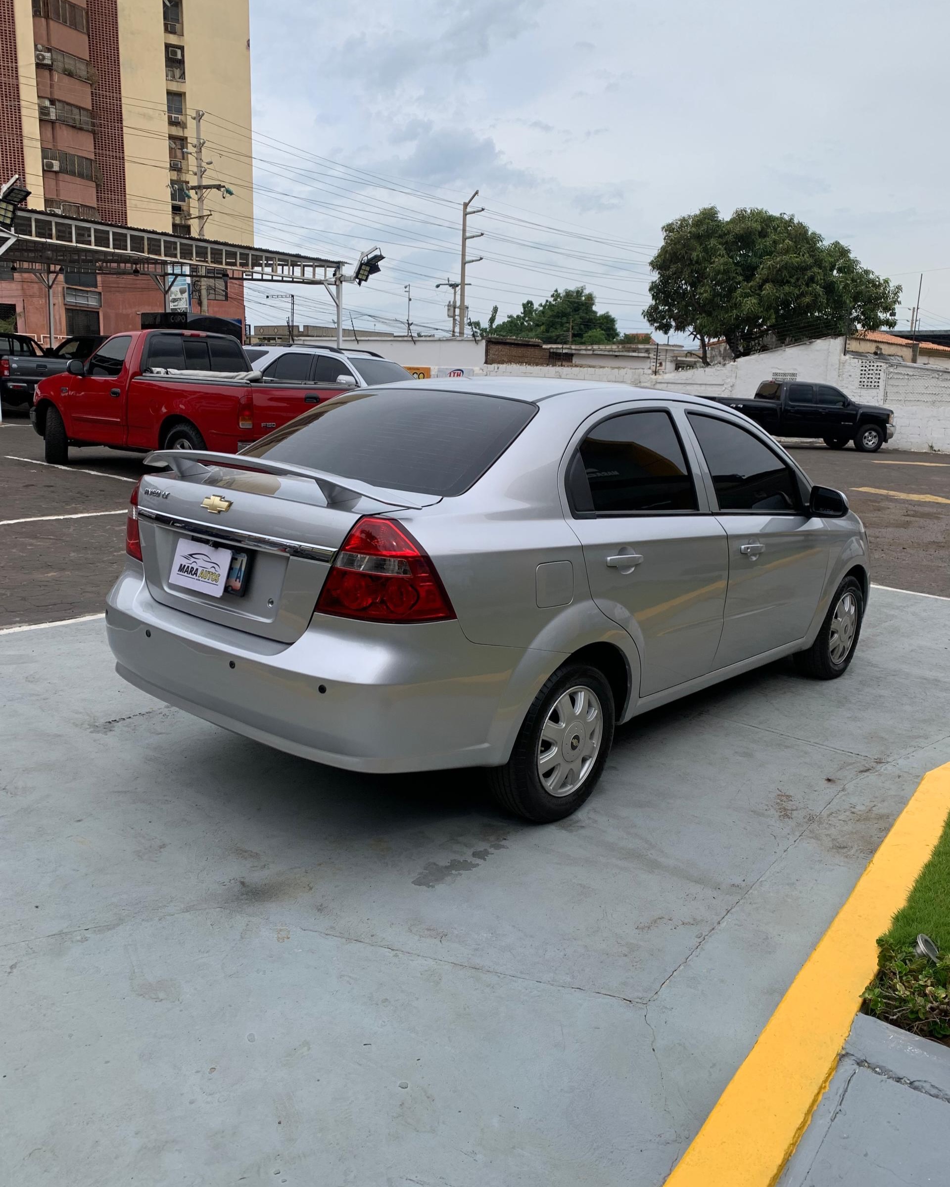 Chevrolet Aveo 2013 Dueños 2-1