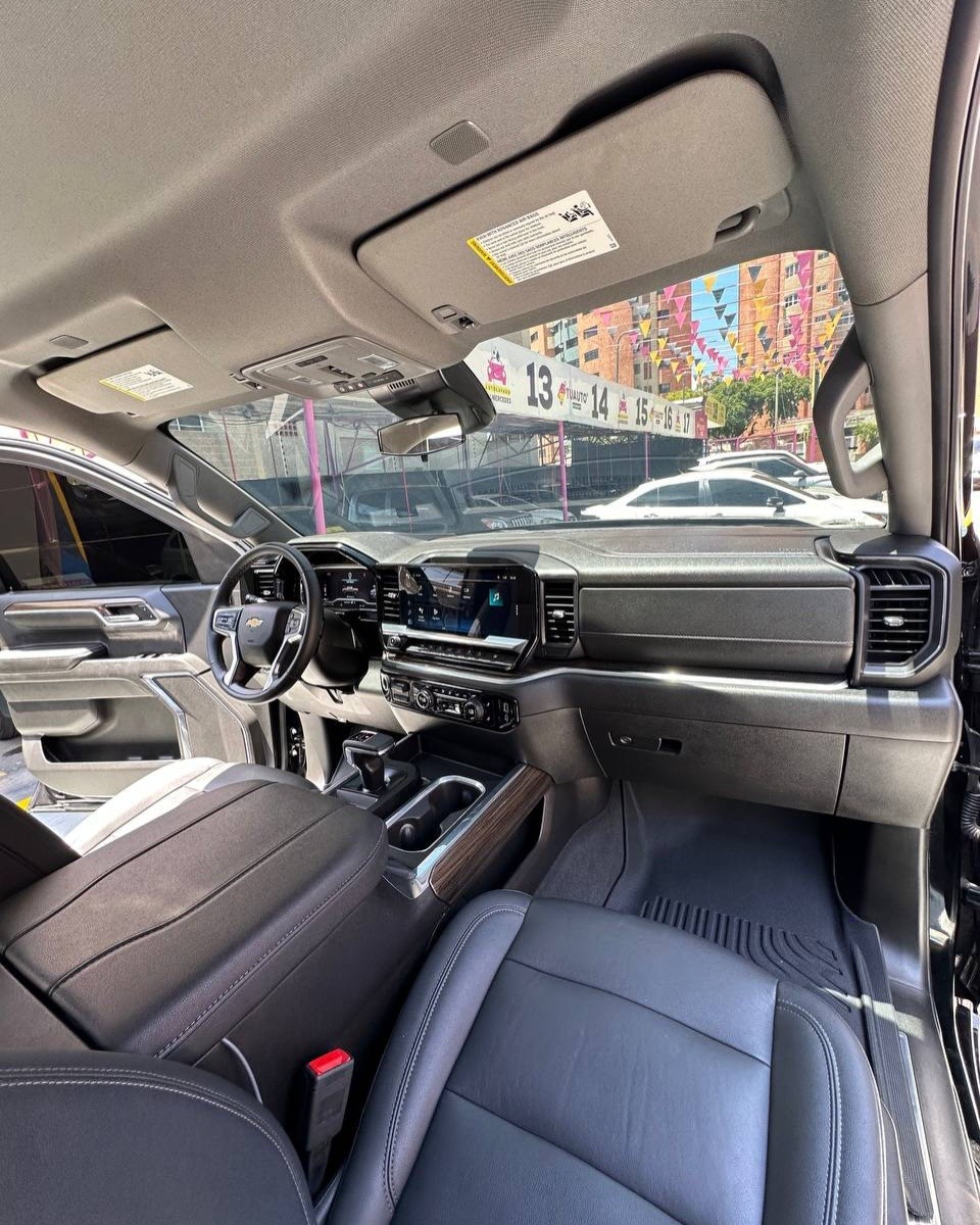 Silverado LT 🇺🇸 2024 Automática 4×4