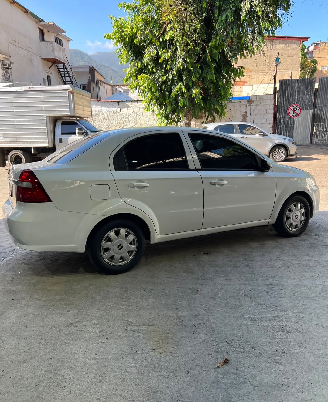 Privado: Chevrolet Aveo 2013